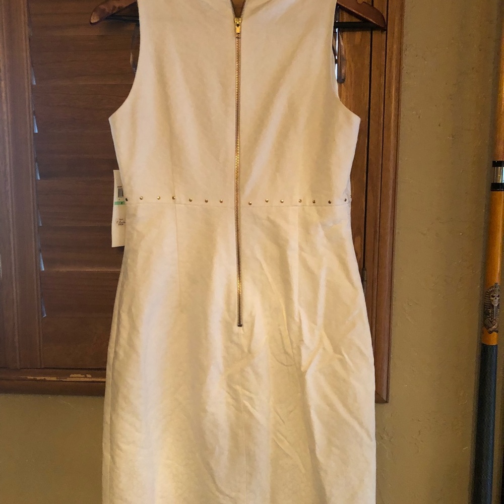 Dress - Picture 3 of 4